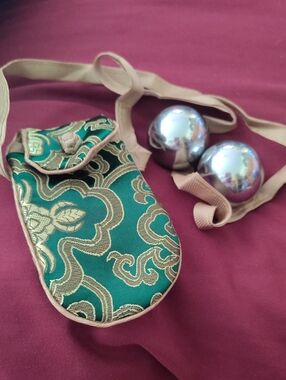 Green Brocade Wrist/Hand Massage Ball Pouch with Metallic Baoding Balls
